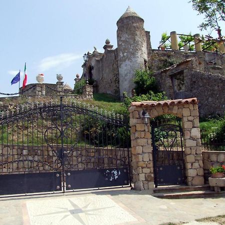 Antico Maniero Palinuro Acomodação com café da manhã Centola Exterior foto